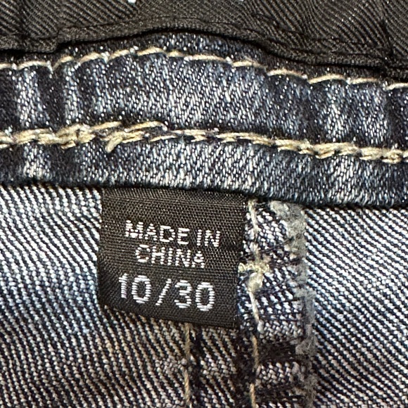 Nine West Blue‎ Ankle Cropped Jeans with Embroidered Design - Picture 3 of 8